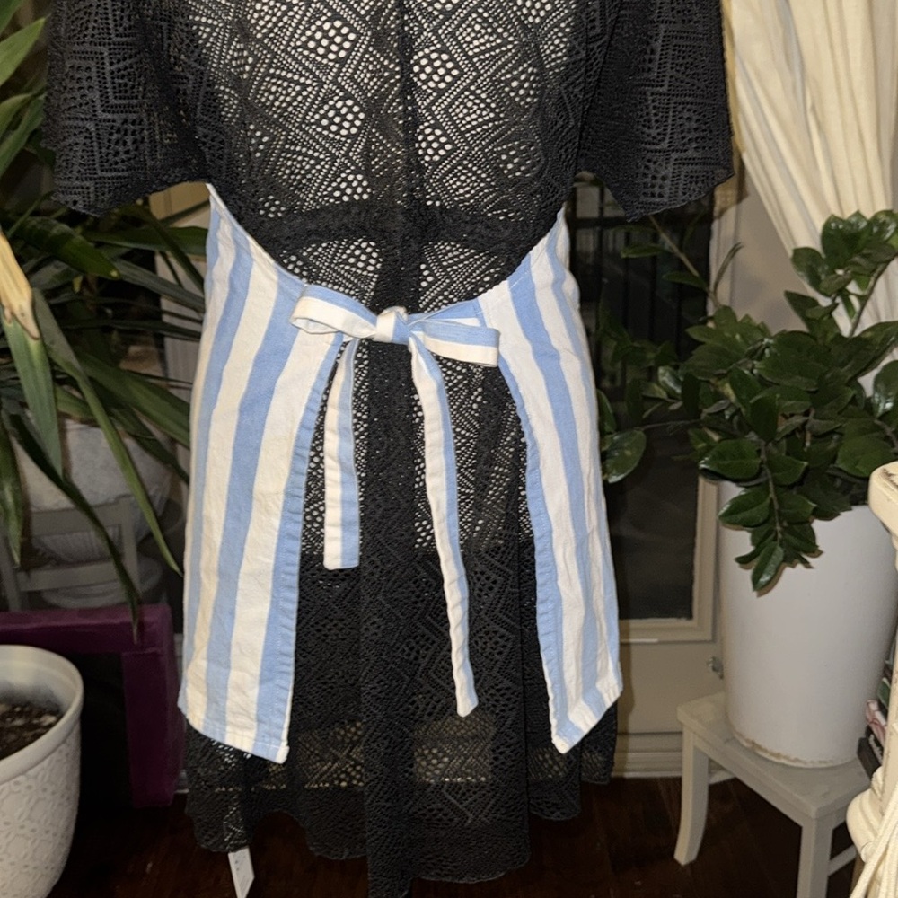 Blue & white Apron vertical striped apron two front pockets tie back one size - Picture 2 of 12